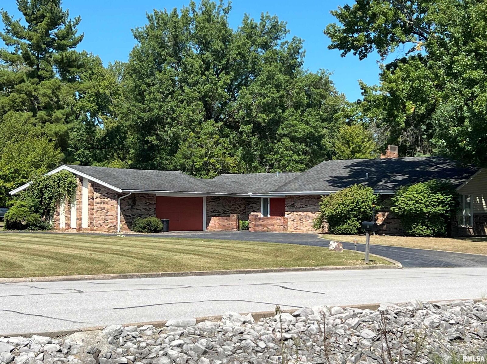 Property Photo: 29 Pinewood Drive IL 62901
