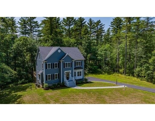 Property Photo: 590 Wethersfield St MA 01969