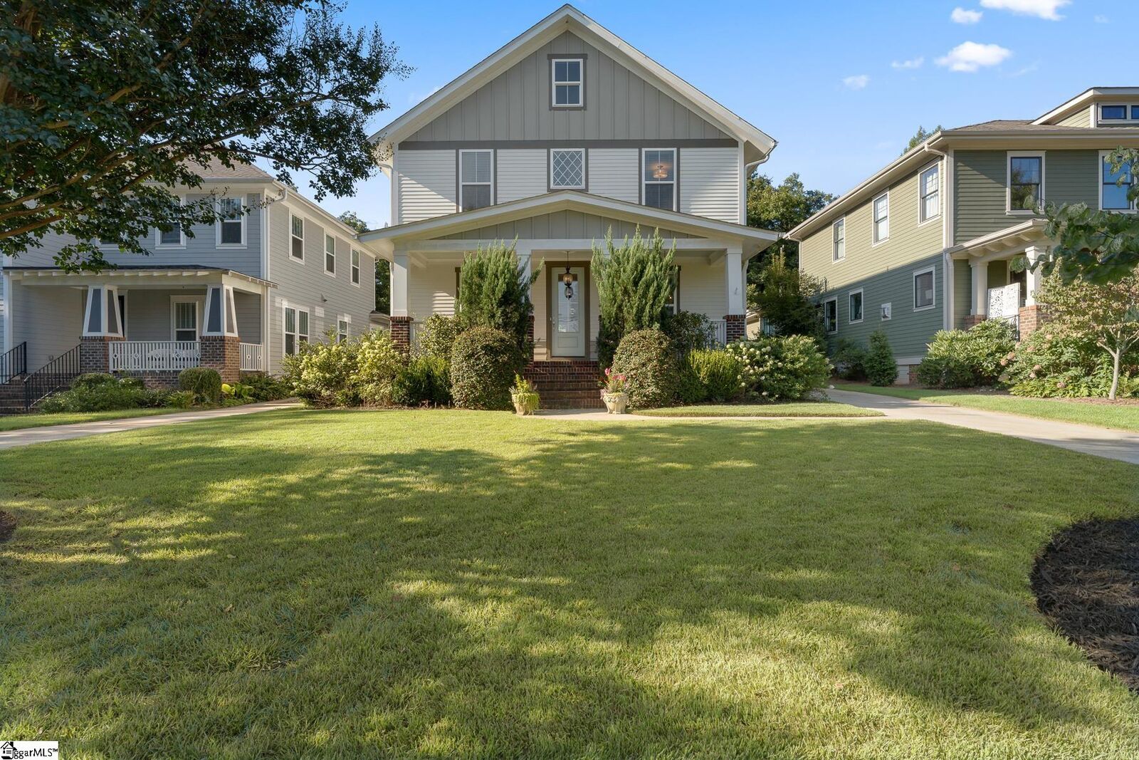 Property Photo: 20 E Montclair Avenue SC 29609