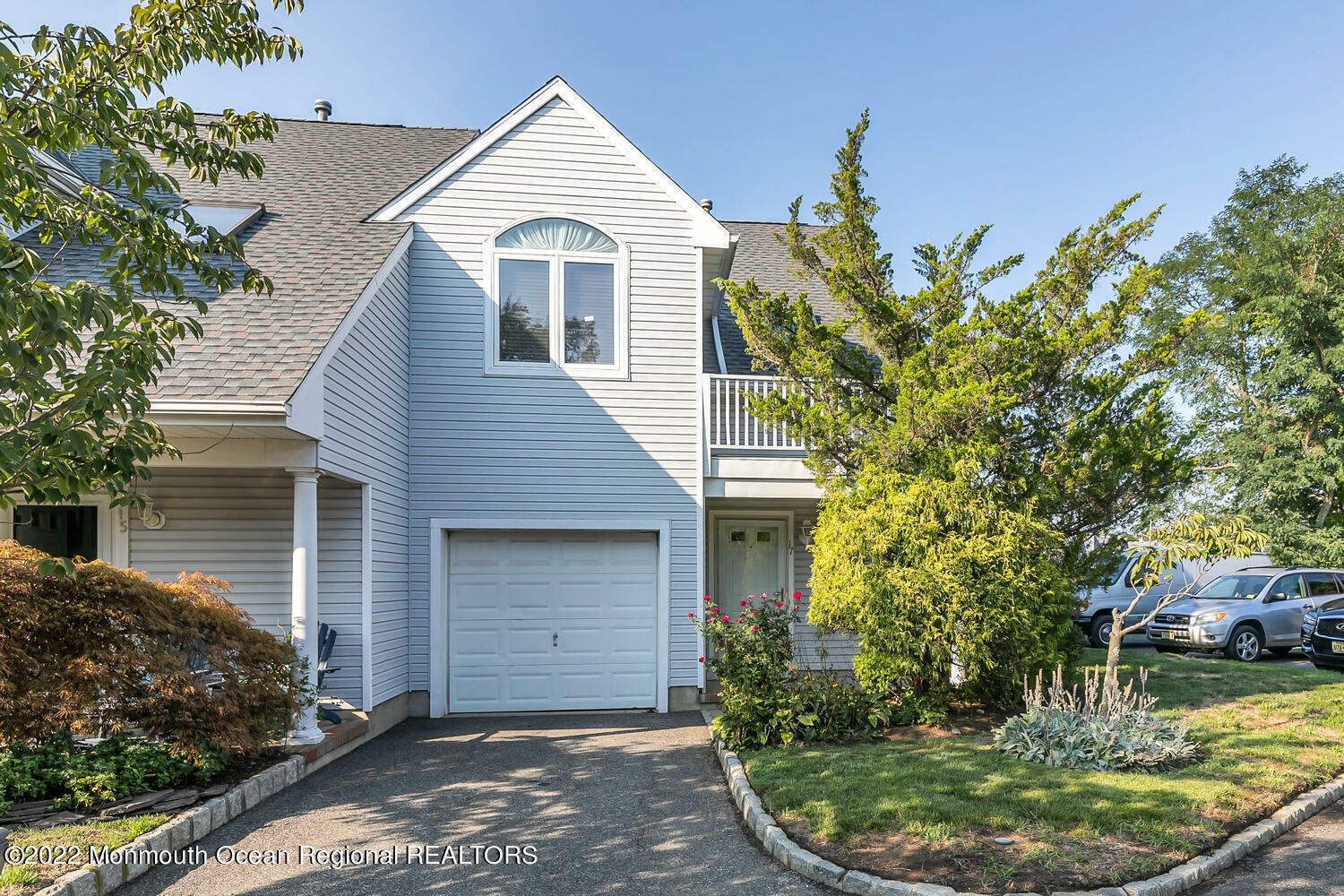 Property Photo:  17 Bayview Court  NJ 07740 