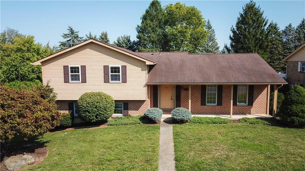 Property Photo:  1904 Belleview Drive  PA 18052 