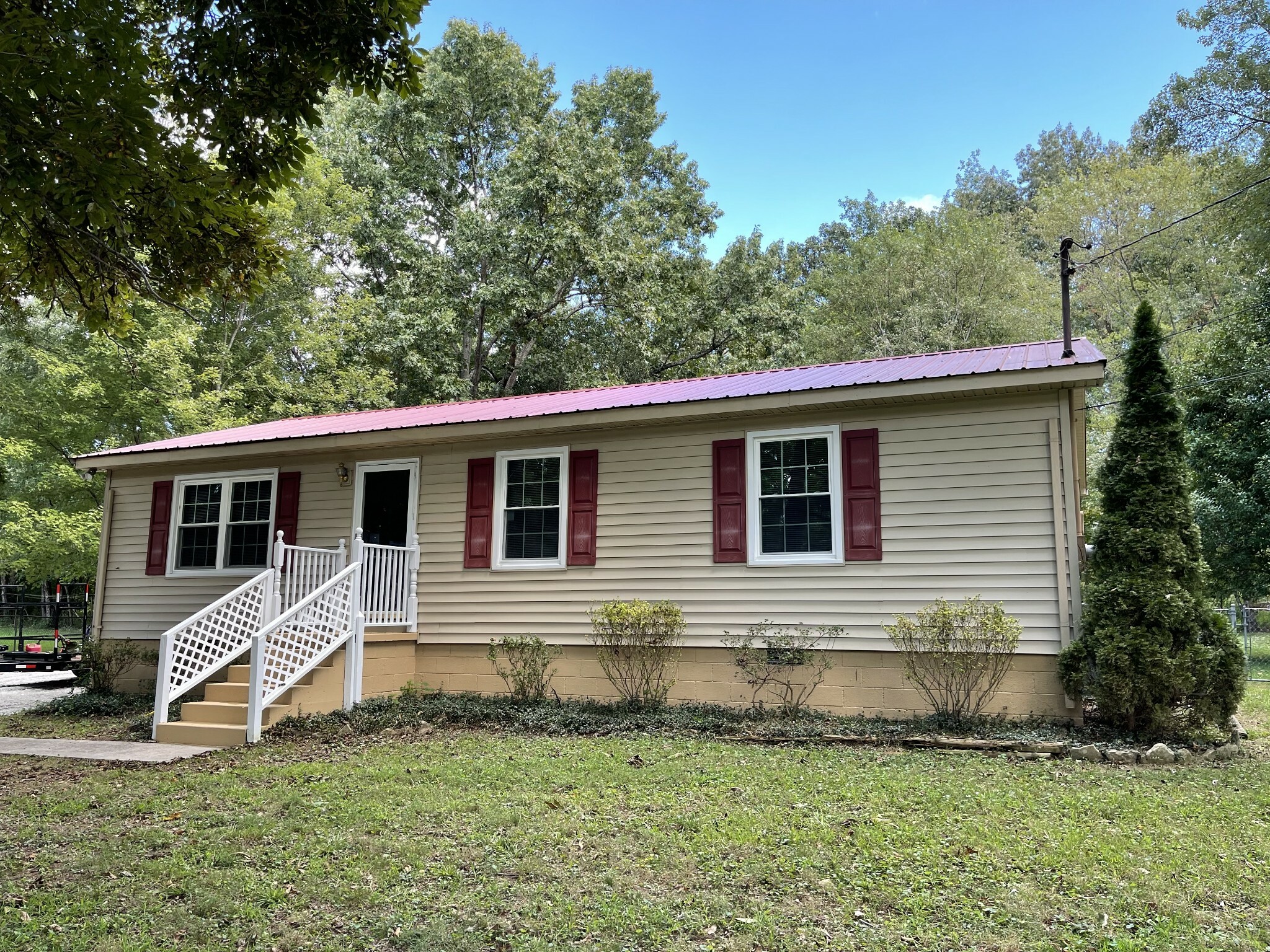 Property Photo:  106 Greenfield Ln  TN 37330 