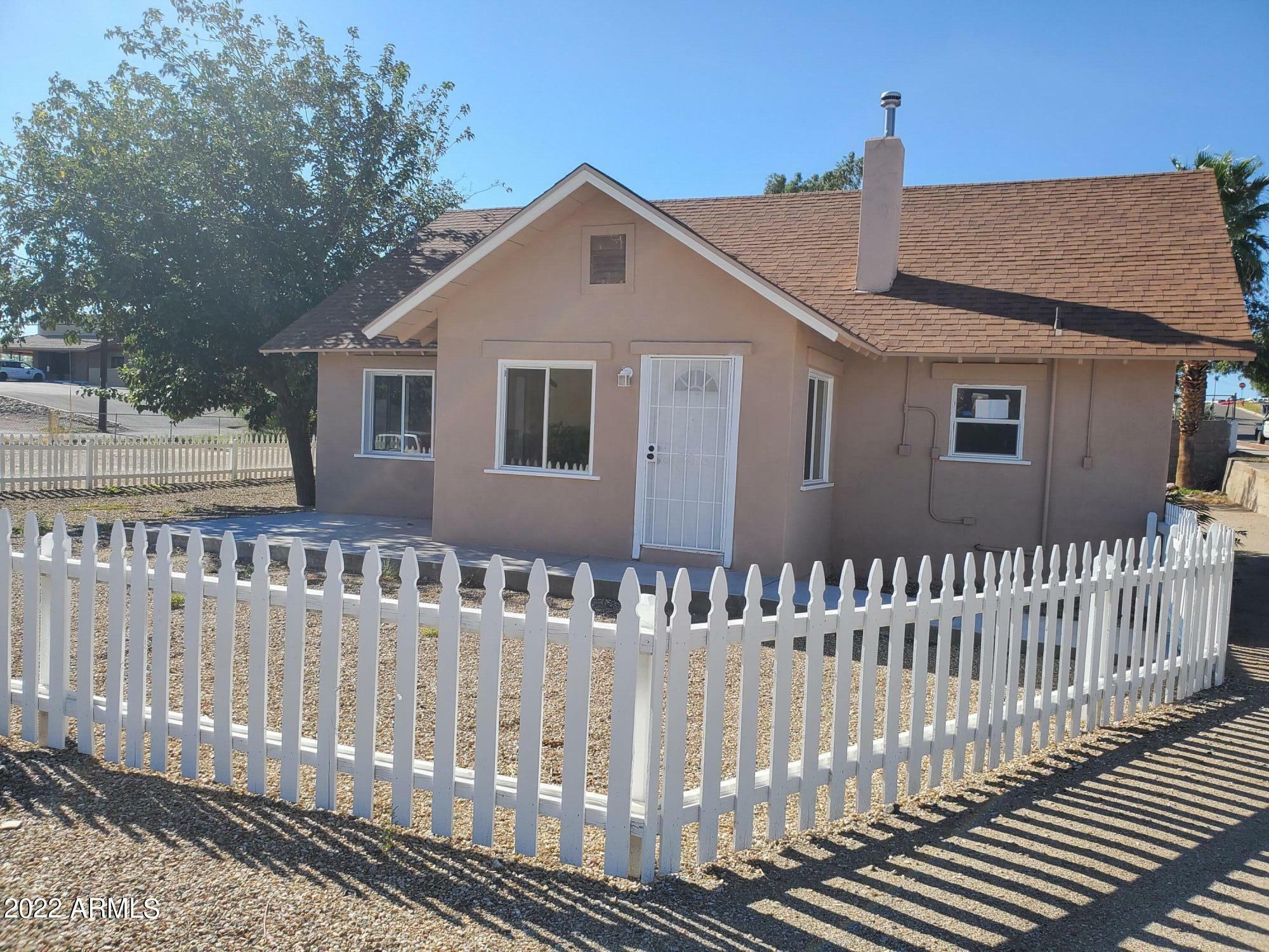 Property Photo:  312 W Apache Street  AZ 85390 