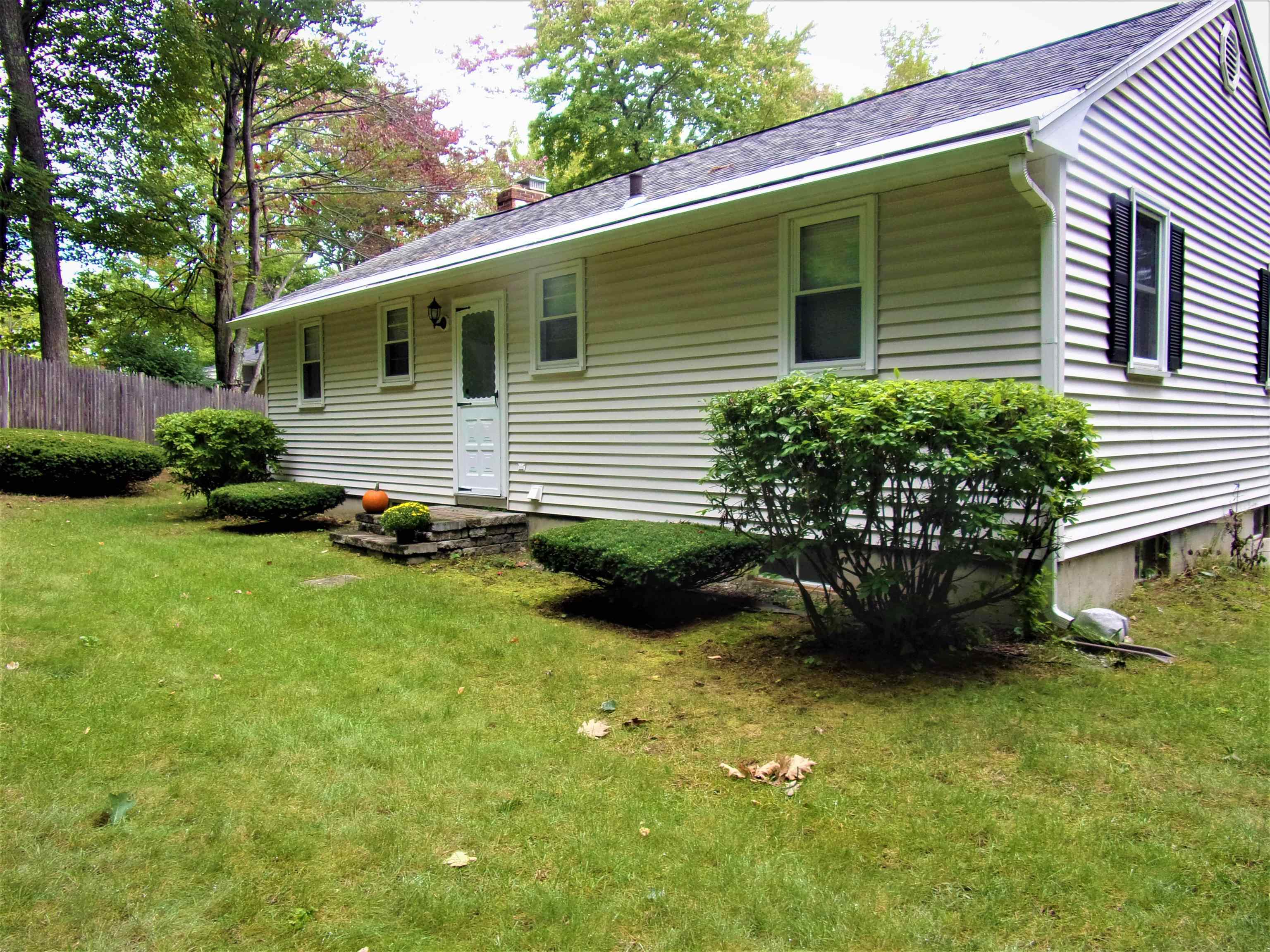 Property Photo: 424 Pleasant Street NH 03246
