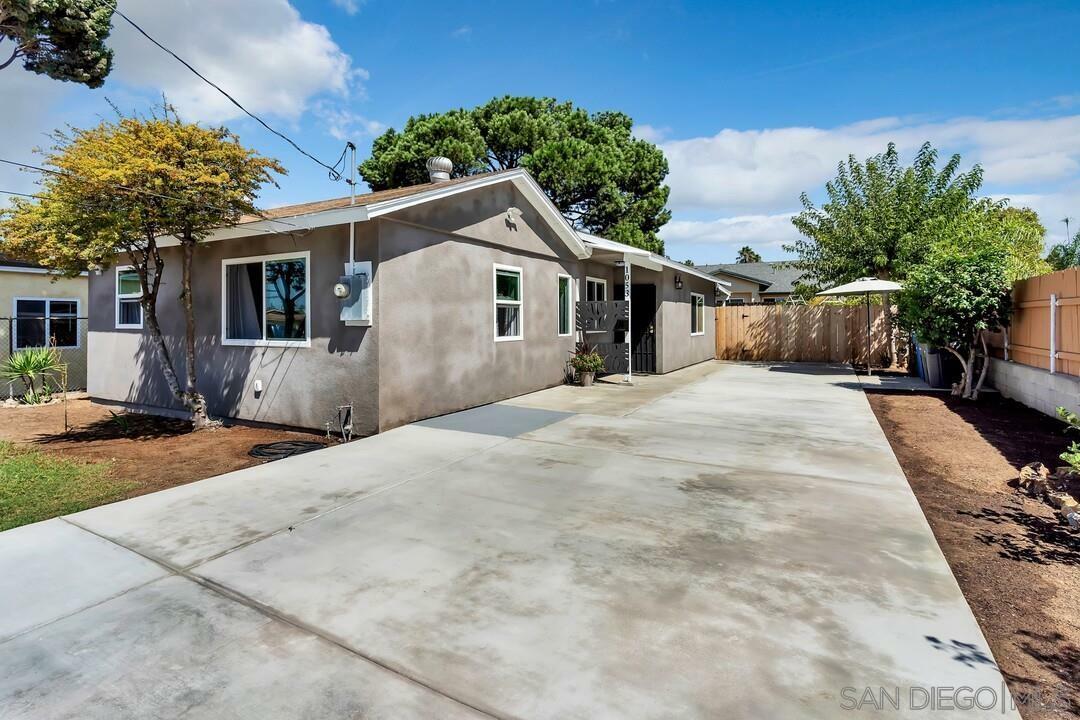 Property Photo:  1053 S Lincoln Ave  CA 92020 