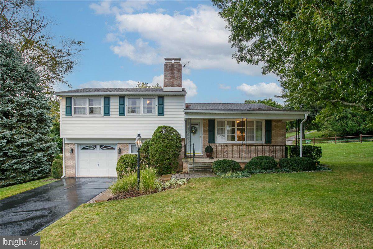 Property Photo:  3005 Dundee Road  PA 17406 