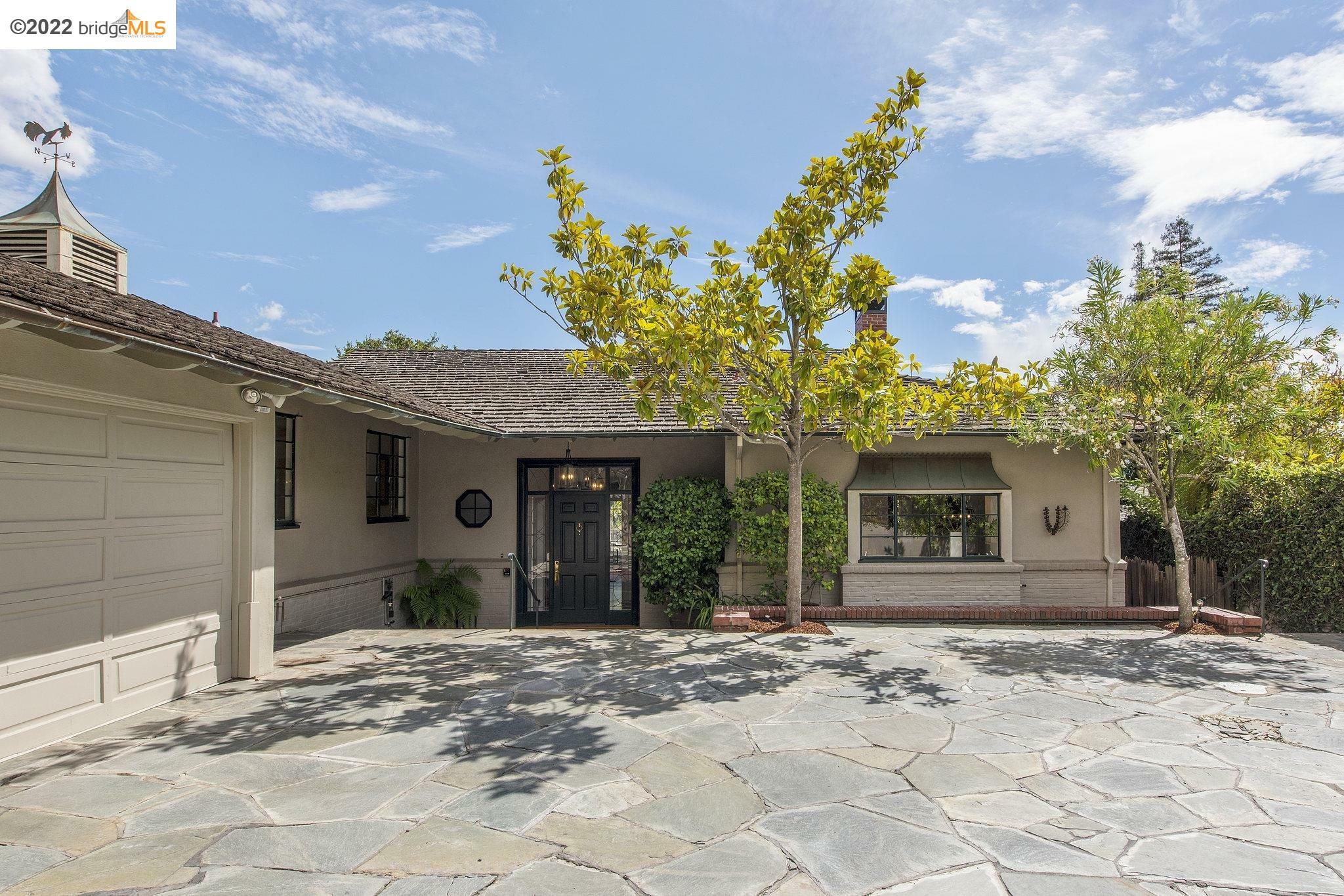 Property Photo:  174 Indian Rd  CA 94610 