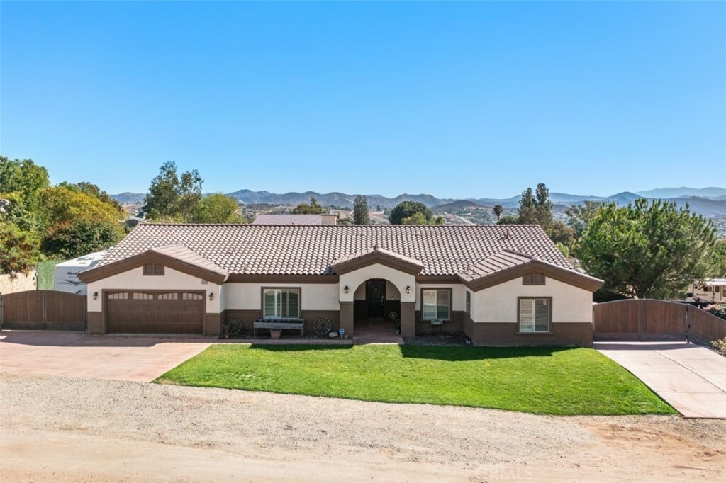 Property Photo:  18455 Granite Avenue  CA 92508 