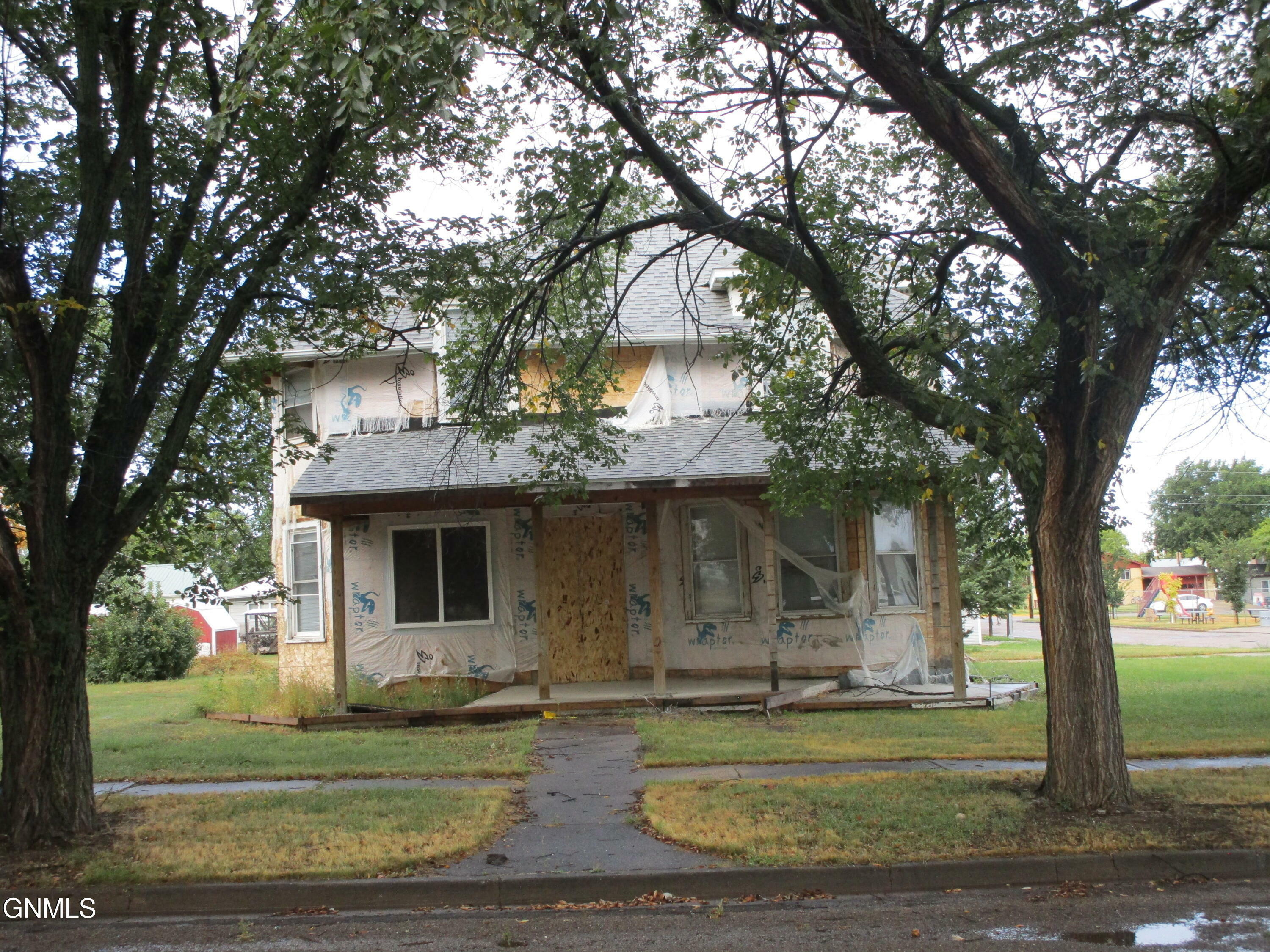 Property Photo:  301 Main Street S  ND 58631 