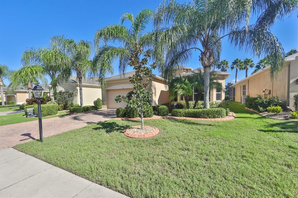 Property Photo:  321 Siena Vista Place  FL 33573 