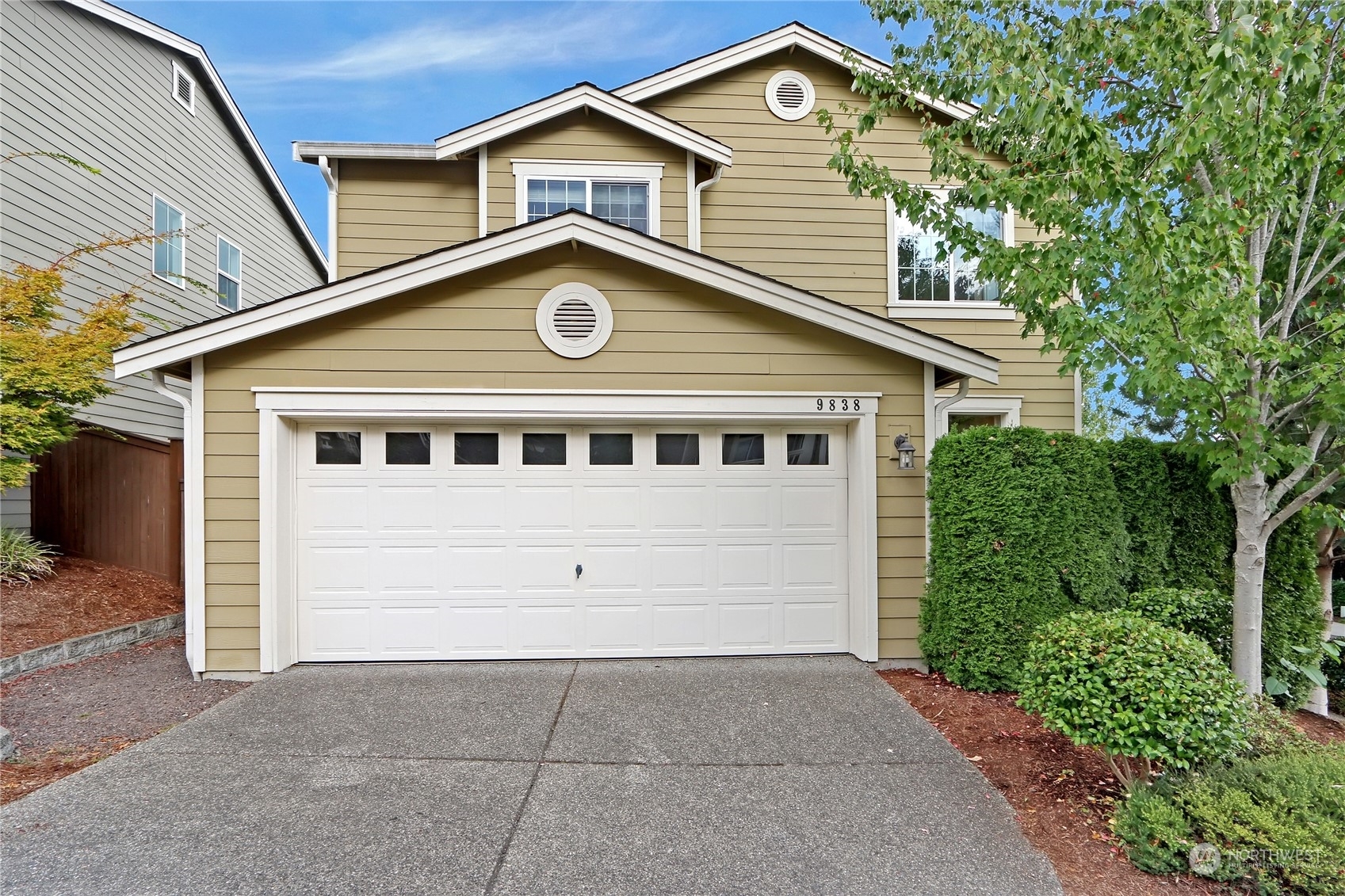 Property Photo:  9838 NE 138th Place 28  WA 98034 