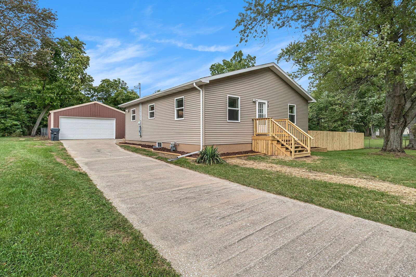 Property Photo: 1921 Hatch Avenue MI 49022