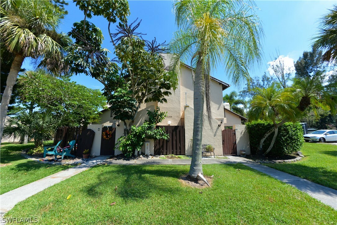 Property Photo:  6268 Westshore Drive 4  FL 33907 