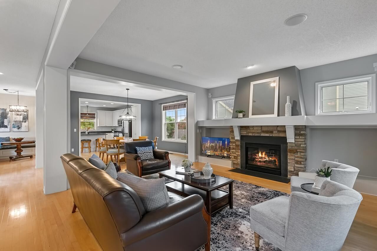 Property Photo:  1103 Chokecherry Court  MN 55386 