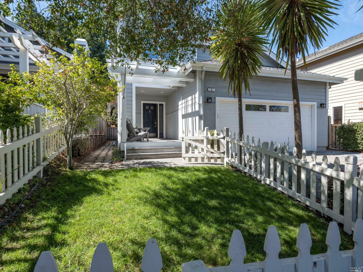 Property Photo: 5 Wildflower Court CA 94925