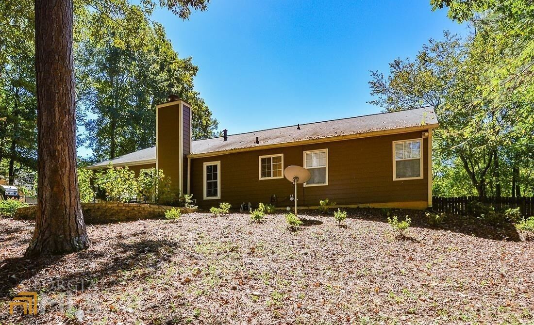 Property Photo:  1608 Landing Court  GA 30188 