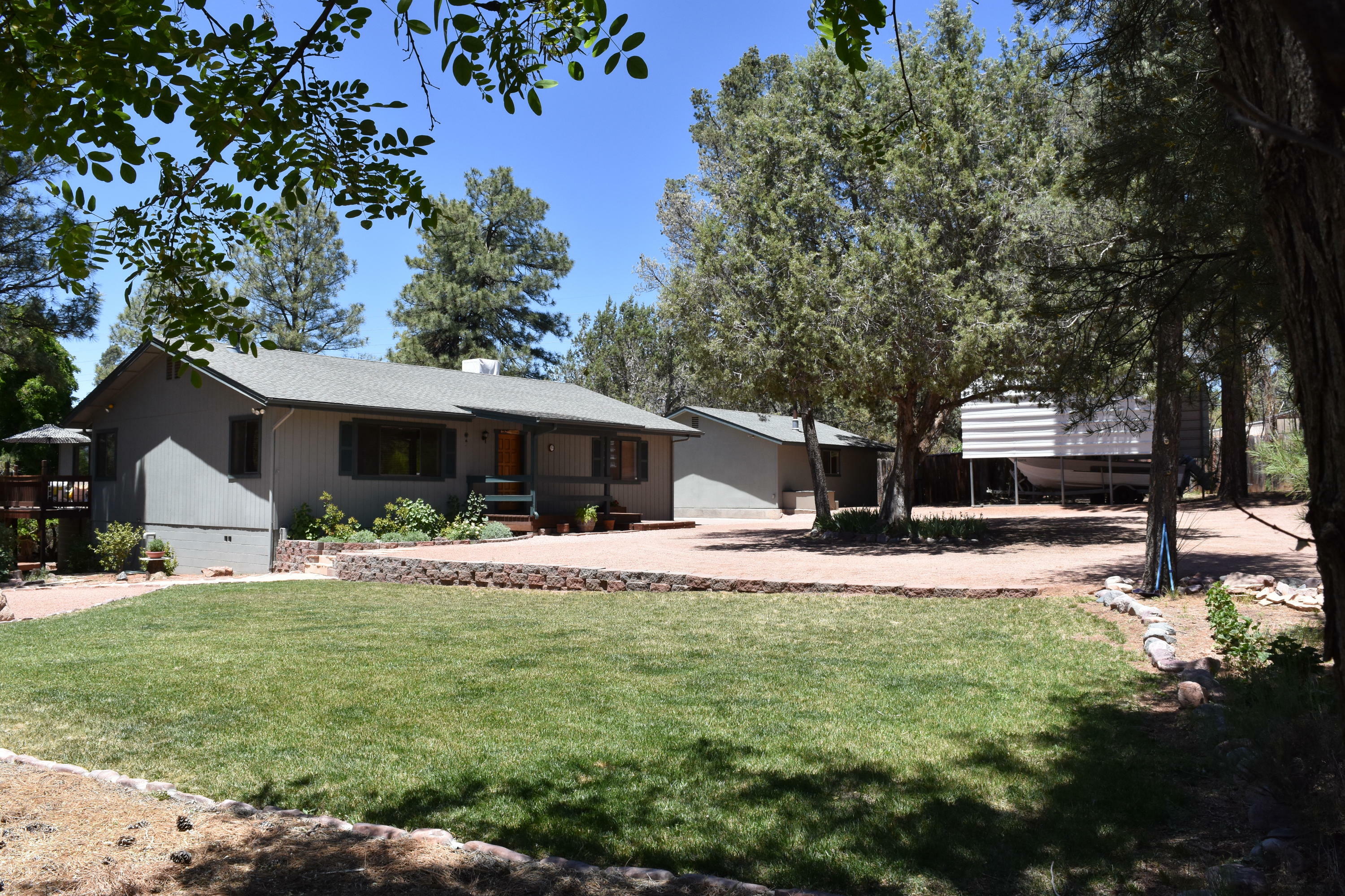 Property Photo:  92 N Pinon Road  AZ 85541 