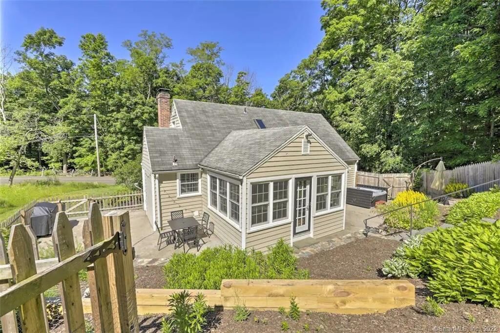 Property Photo: 869 Dogburn Road CT 06477