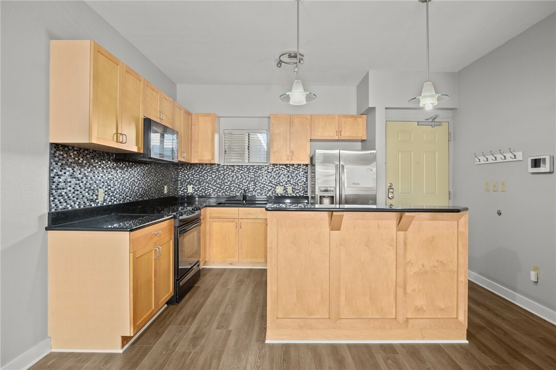 Property Photo: 711 W 26th Street 708 TX 78705