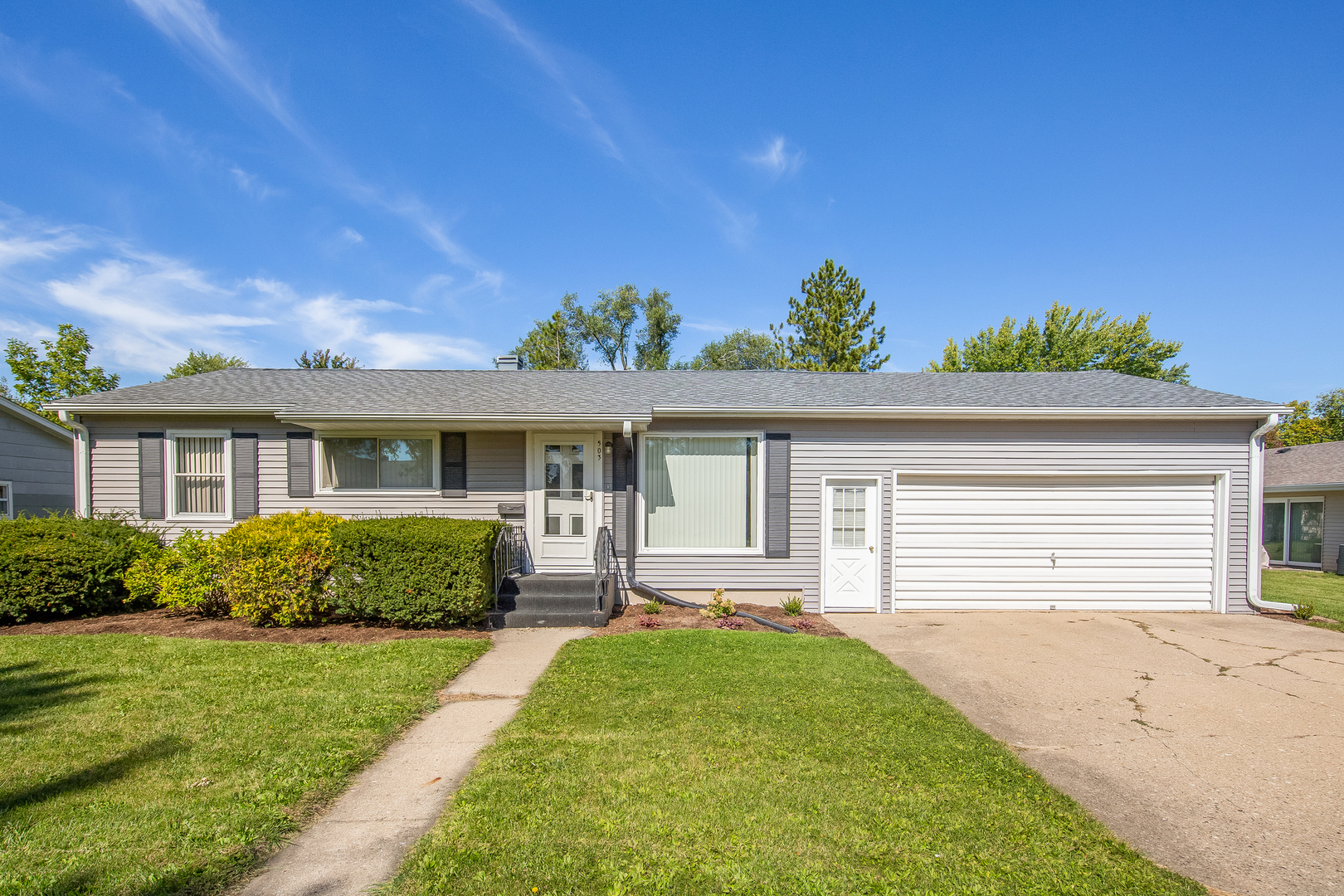 Property Photo:  503 Fairlane Avenue  IL 60115 