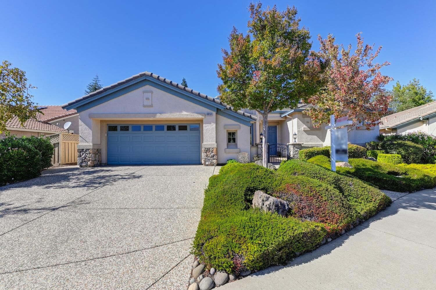 Property Photo: 1850 Starview Lane CA 95648