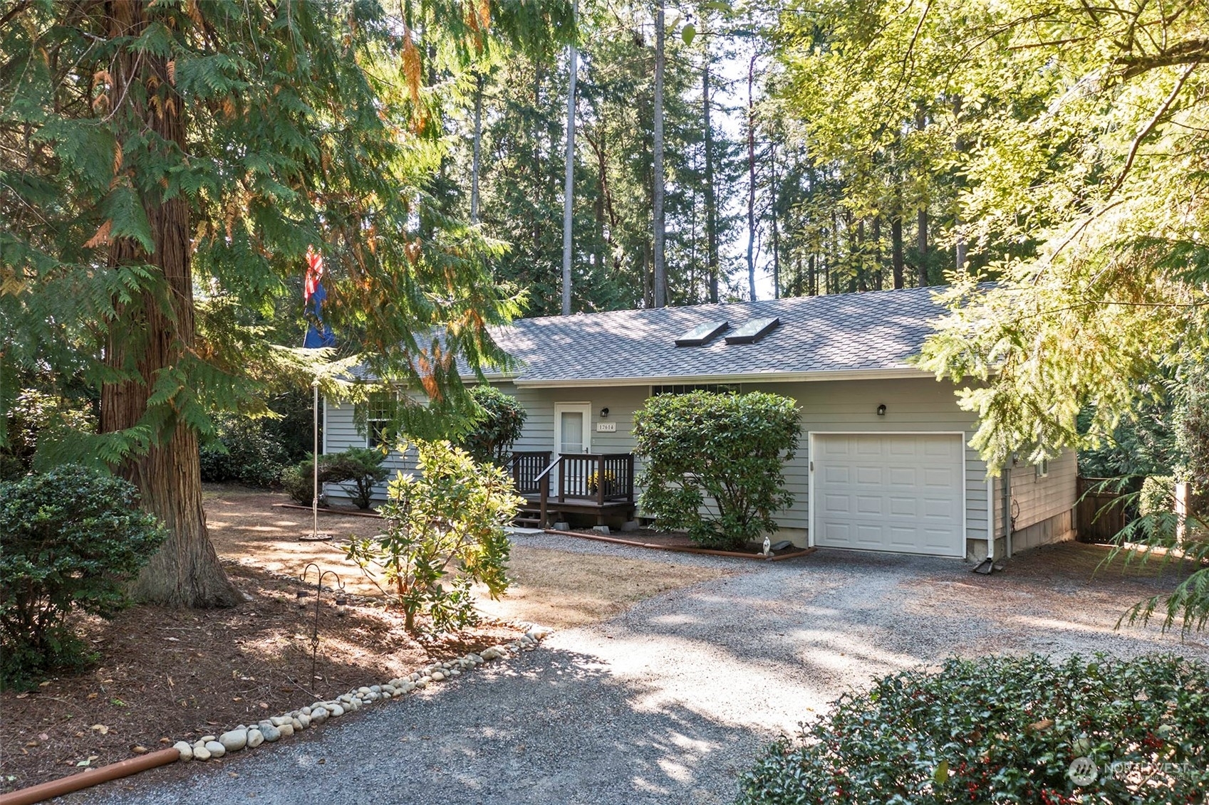 Property Photo:  12614 Silver Drive  WA 98303 