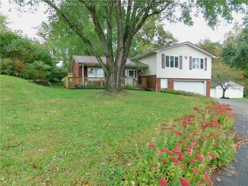 Property Photo:  510 Waverly Drive  WV 25313 