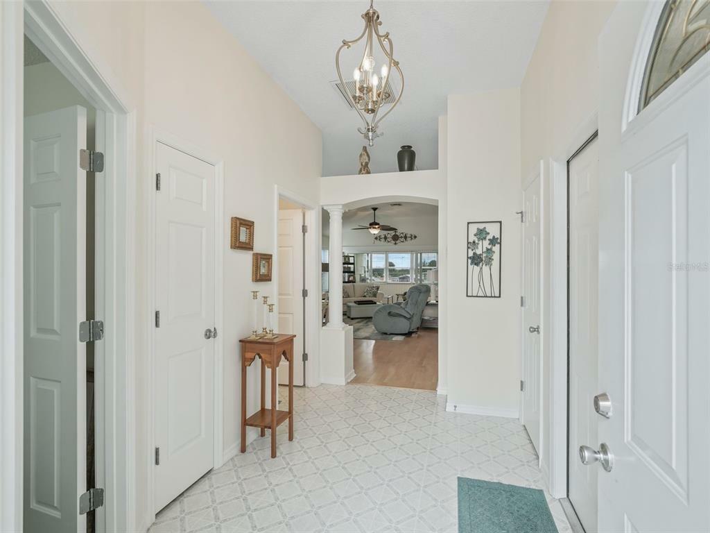 Property Photo:  1001 W Boone Court  FL 32159 