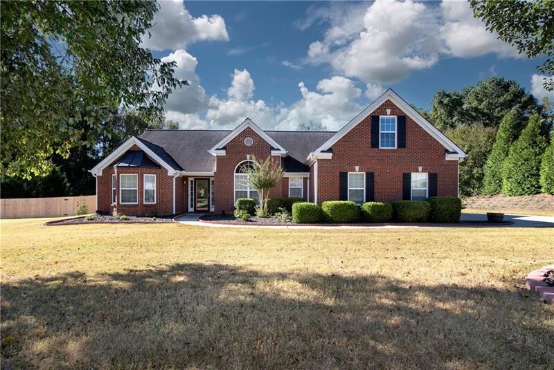Property Photo: 191 Blue Grass Drive GA 30549