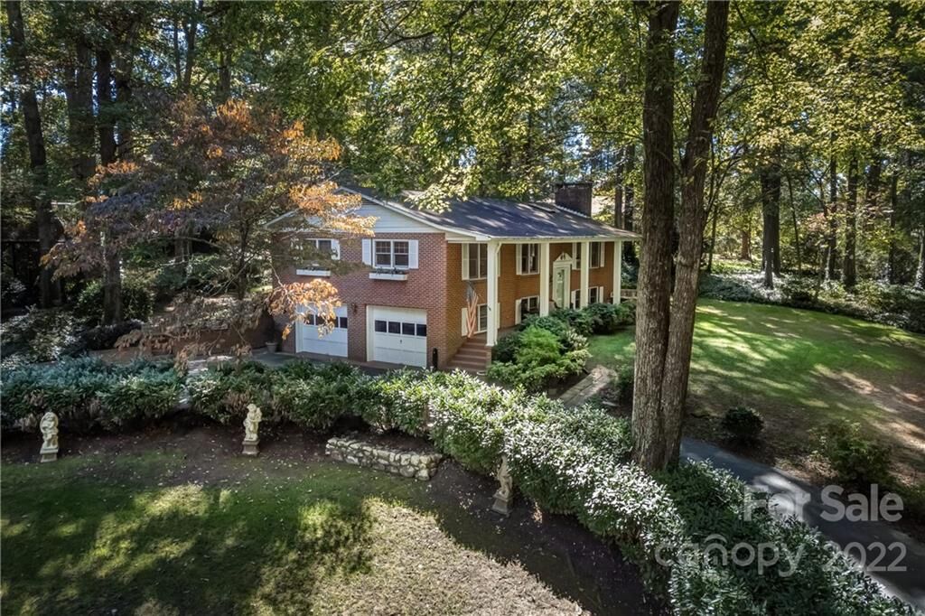 Property Photo: 251 Sherwood Lane 6 NC 28791