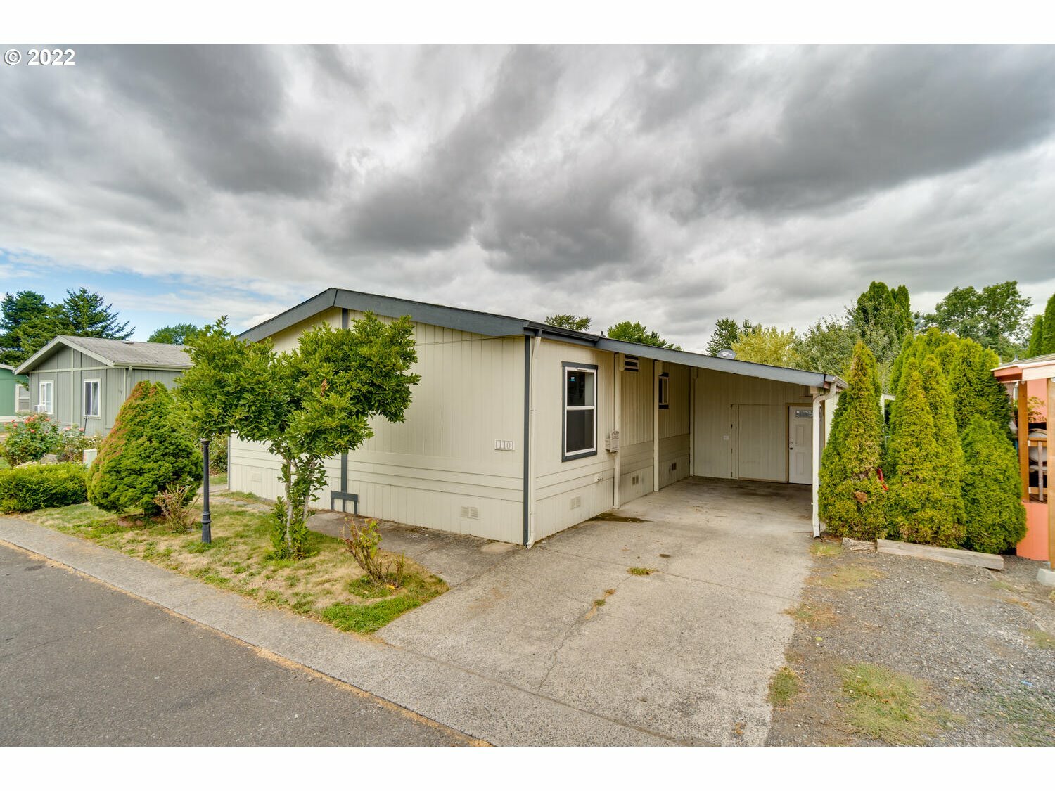 Property Photo: 13217 NE 59th St 110 WA 98682