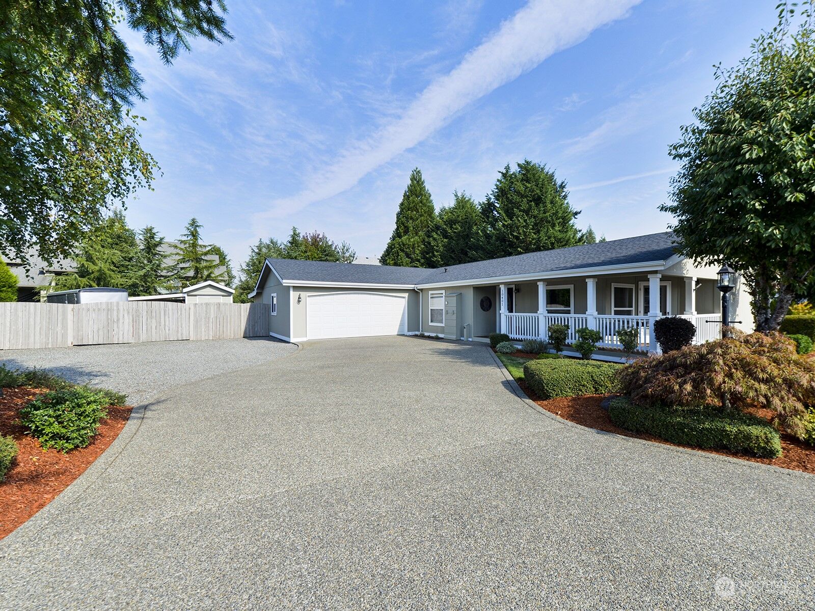 Property Photo: 10401 196th Street Ct E WA 98338