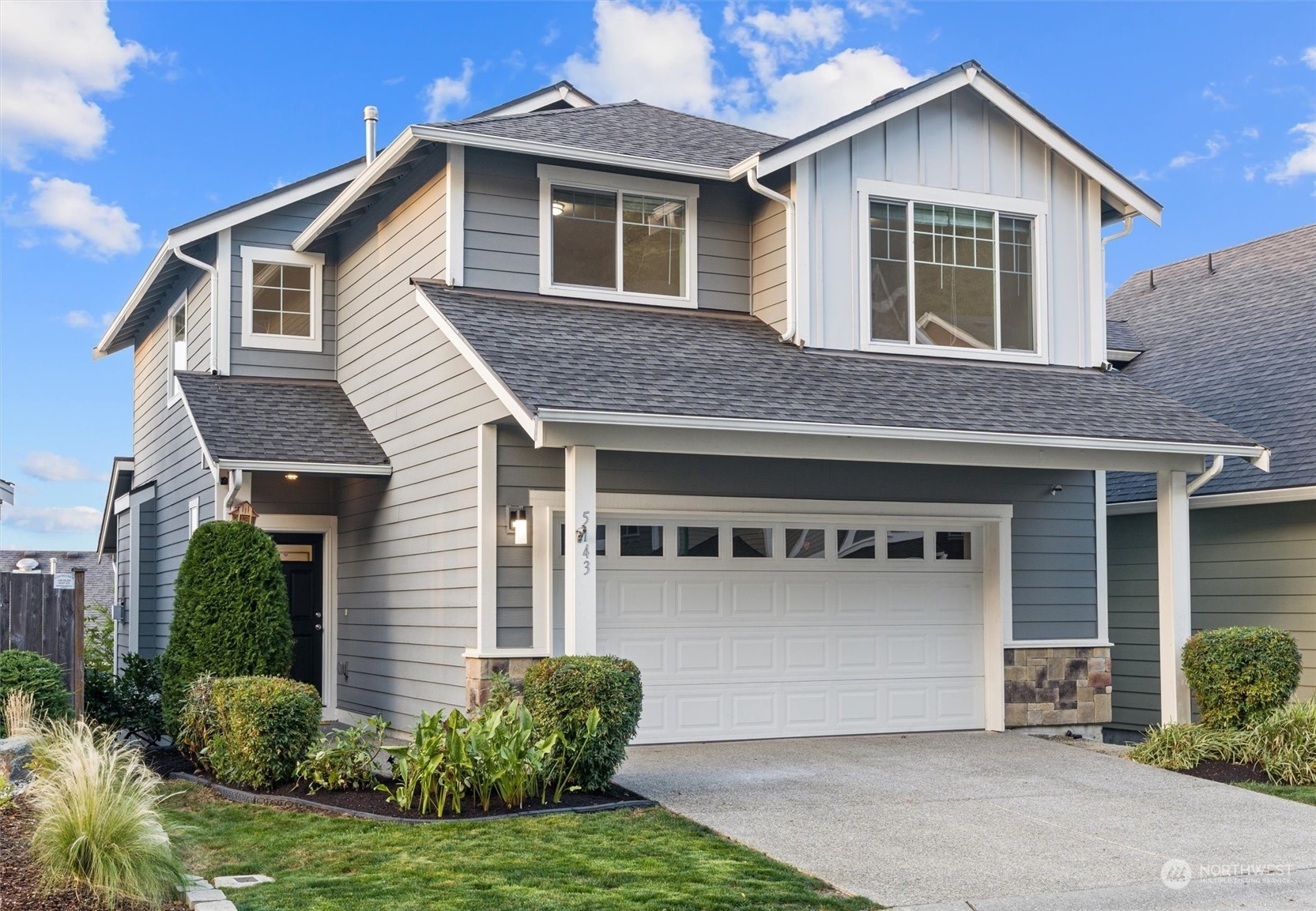 Property Photo:  5143 Evan Court SE  WA 98092 