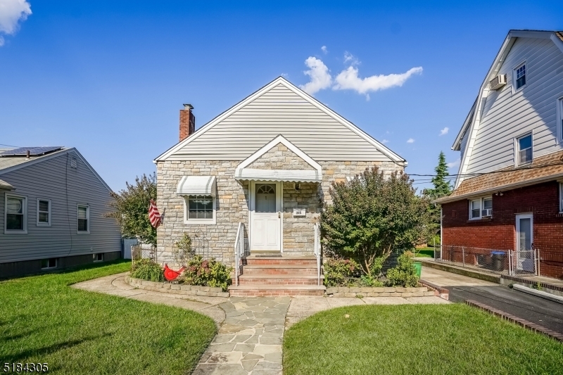 Property Photo:  315 Jefferson Ave  NJ 07604 