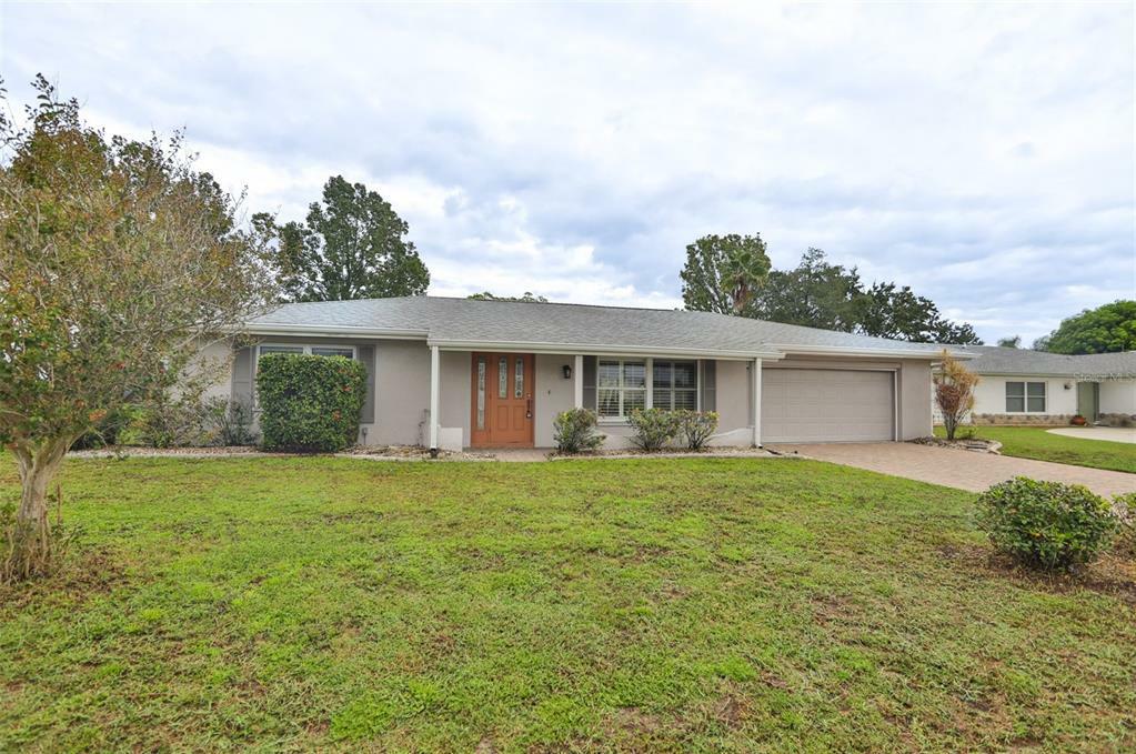 Property Photo:  1503 New Bedford Drive  FL 33573 