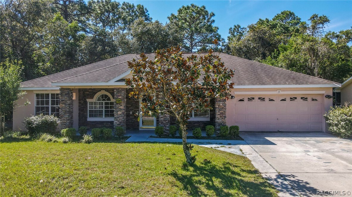 Property Photo:  5 Pitcairn Court  FL 34446 