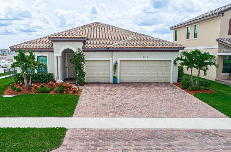 Property Photo: 3326 Brinely Place FL 33411