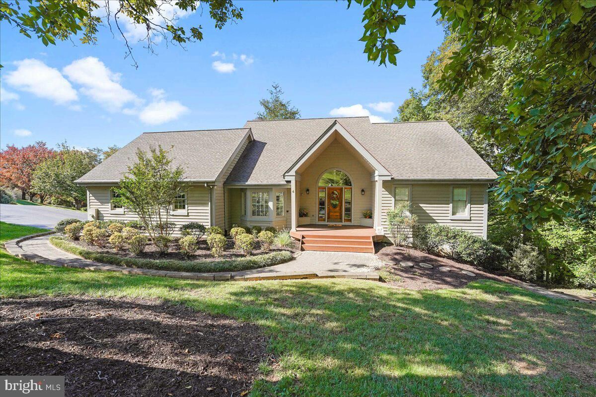 Property Photo: 4 Wilkinson Drive PA 19350
