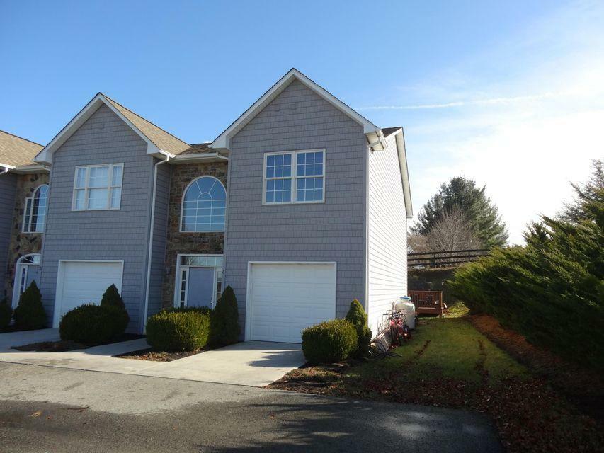 Property Photo: 149 Townhouse Ln Unit B4 WV 24901