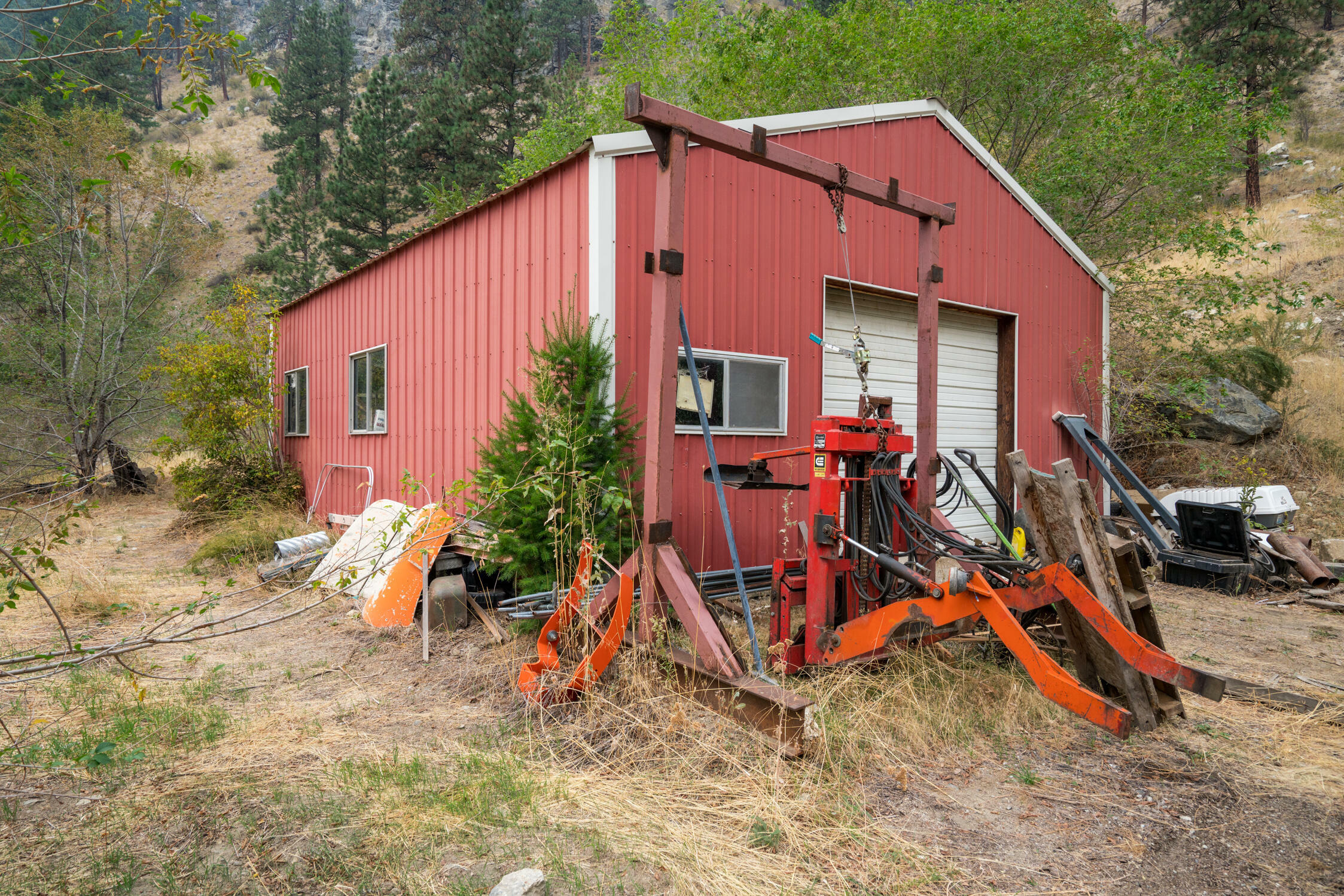 Property Photo:  4580 Navarre Coulee Rd  WA 98816 