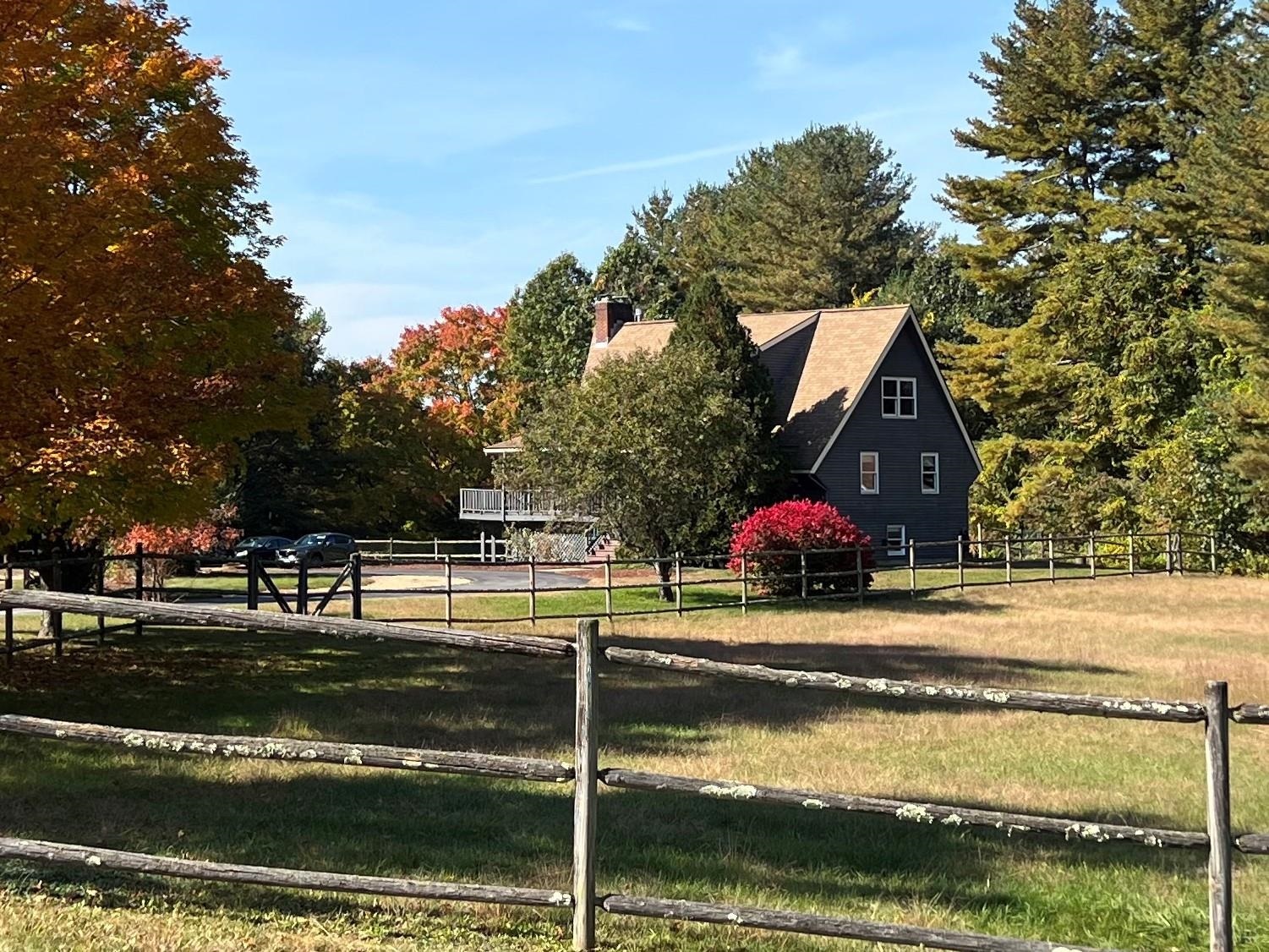 Property Photo:  33 Meetinghouse Road  NH 03054 