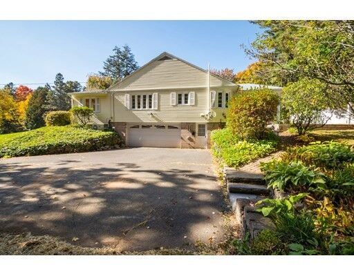 Property Photo:  5 Woodsia Ridge  MA 01301