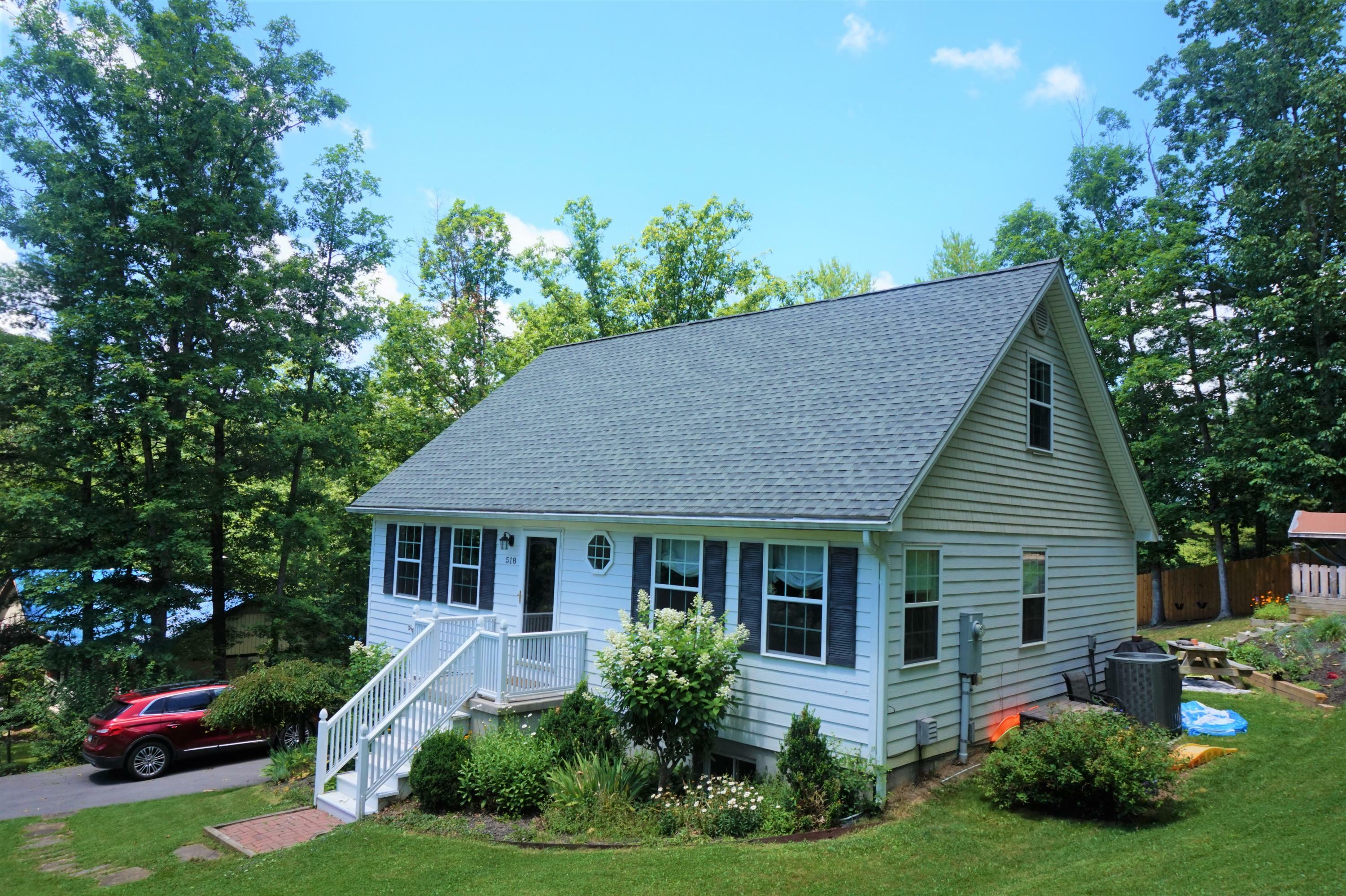 Property Photo:  518 Mackle Pt  WV 24901 