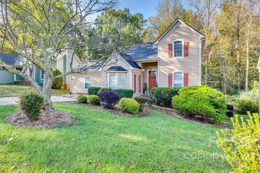 Property Photo: 727 Foxborough Road NC 28213