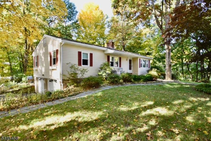 Property Photo: 12 W Elro Dr NJ 07438