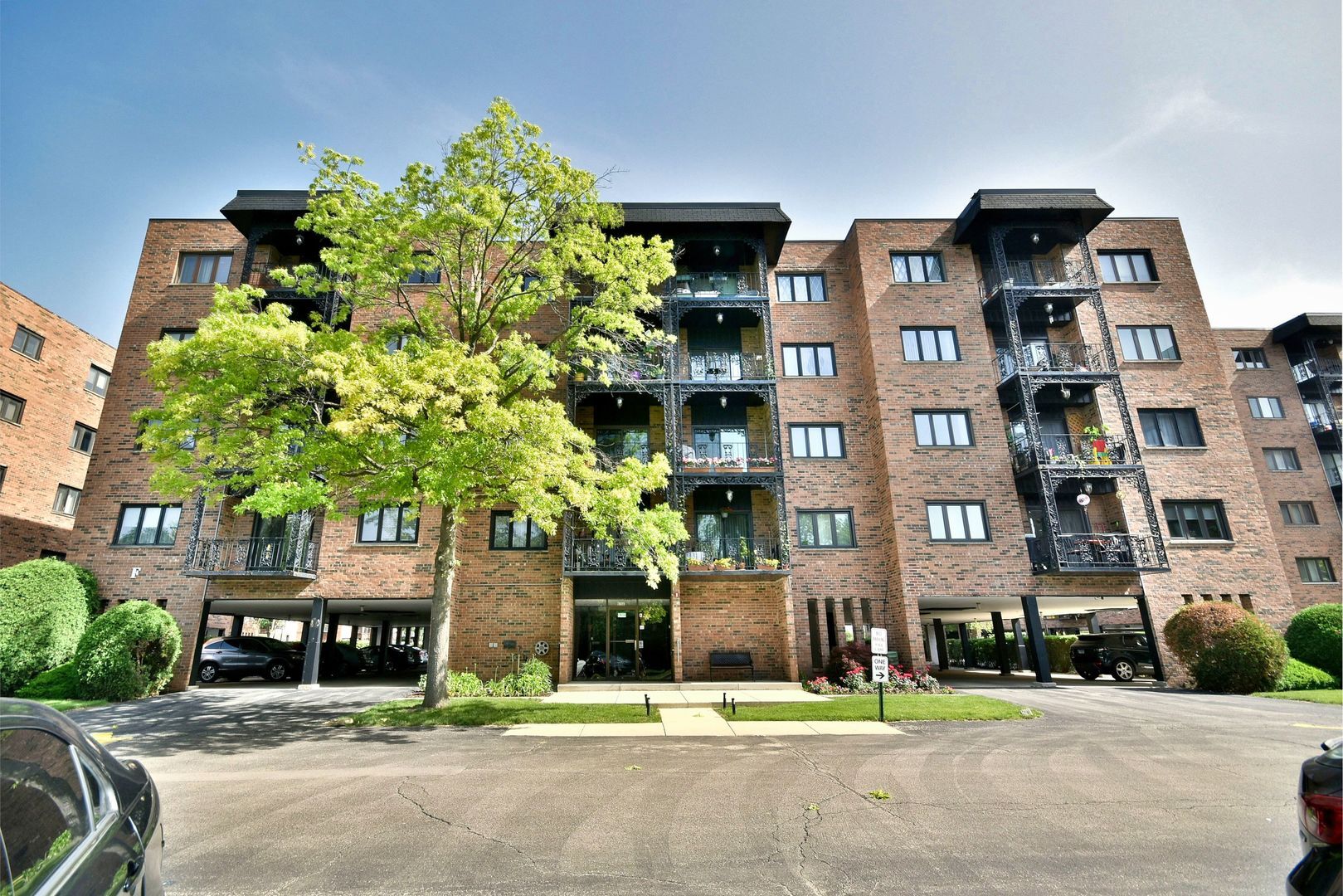Property Photo:  9356 Landings Lane 201  IL 60016 
