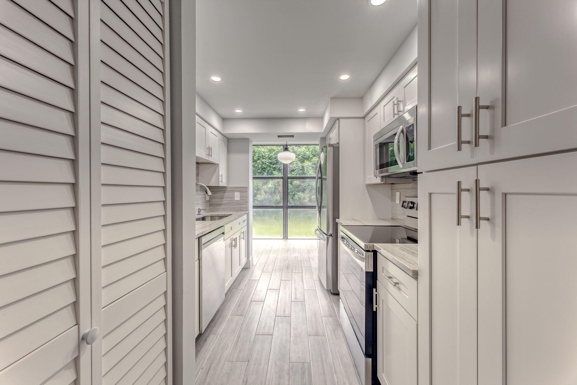 Property Photo: 1130 Homewood Boulevard 103-F FL 33445