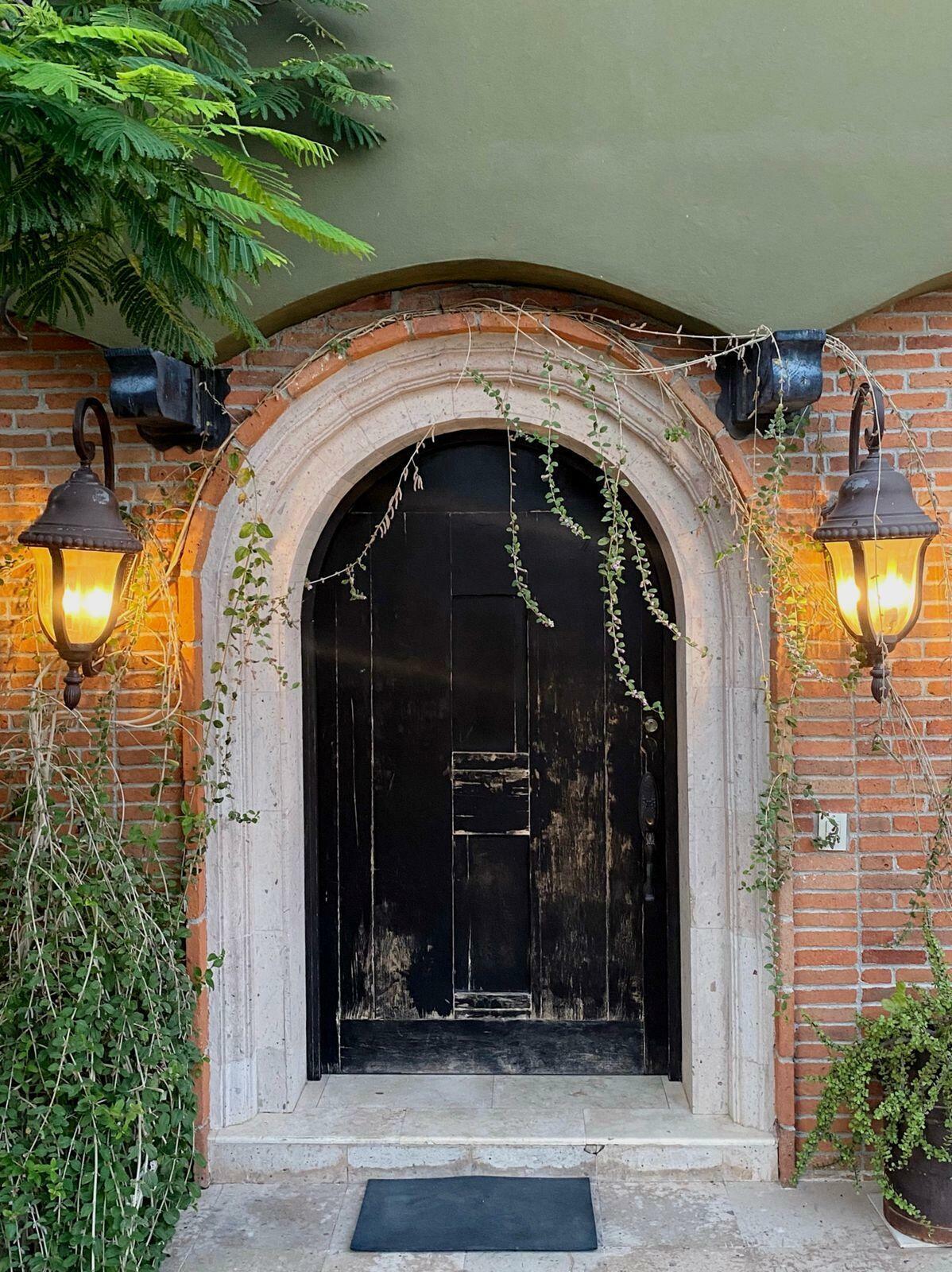Property Photo: 8 Caracol Calle BS