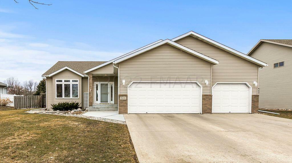 Property Photo:  323 Clearview Court  MN 56560 