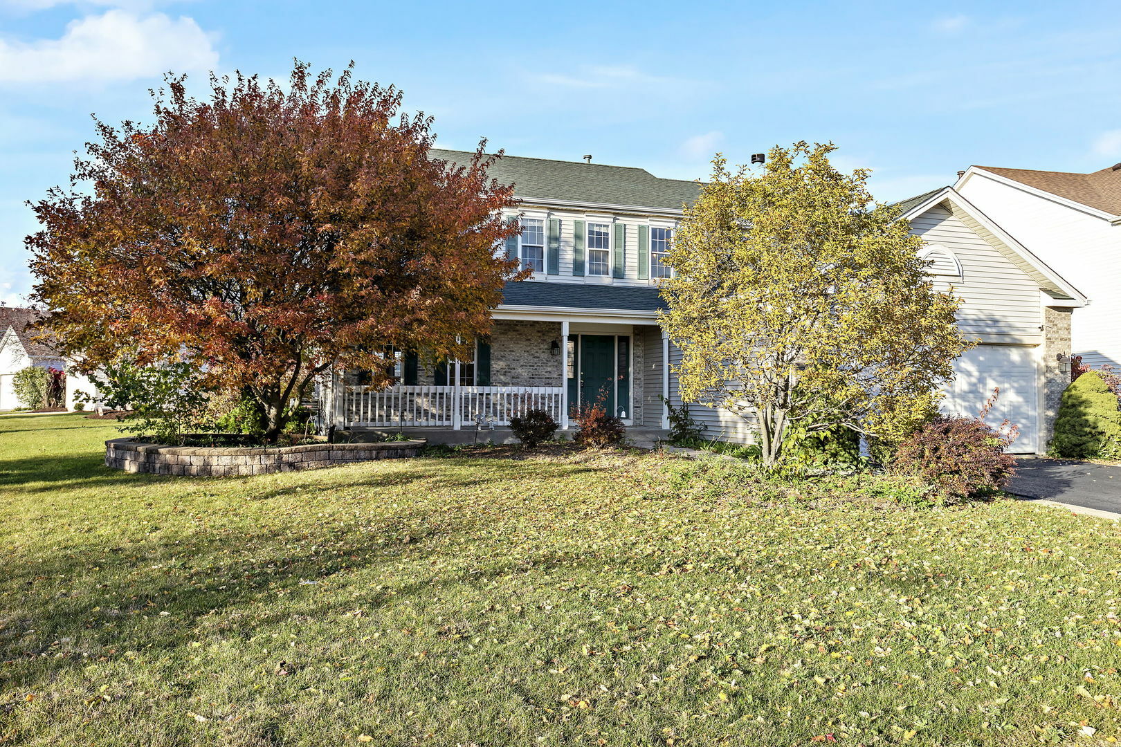 Property Photo: 1820 Ridge Moor Drive IL 60586